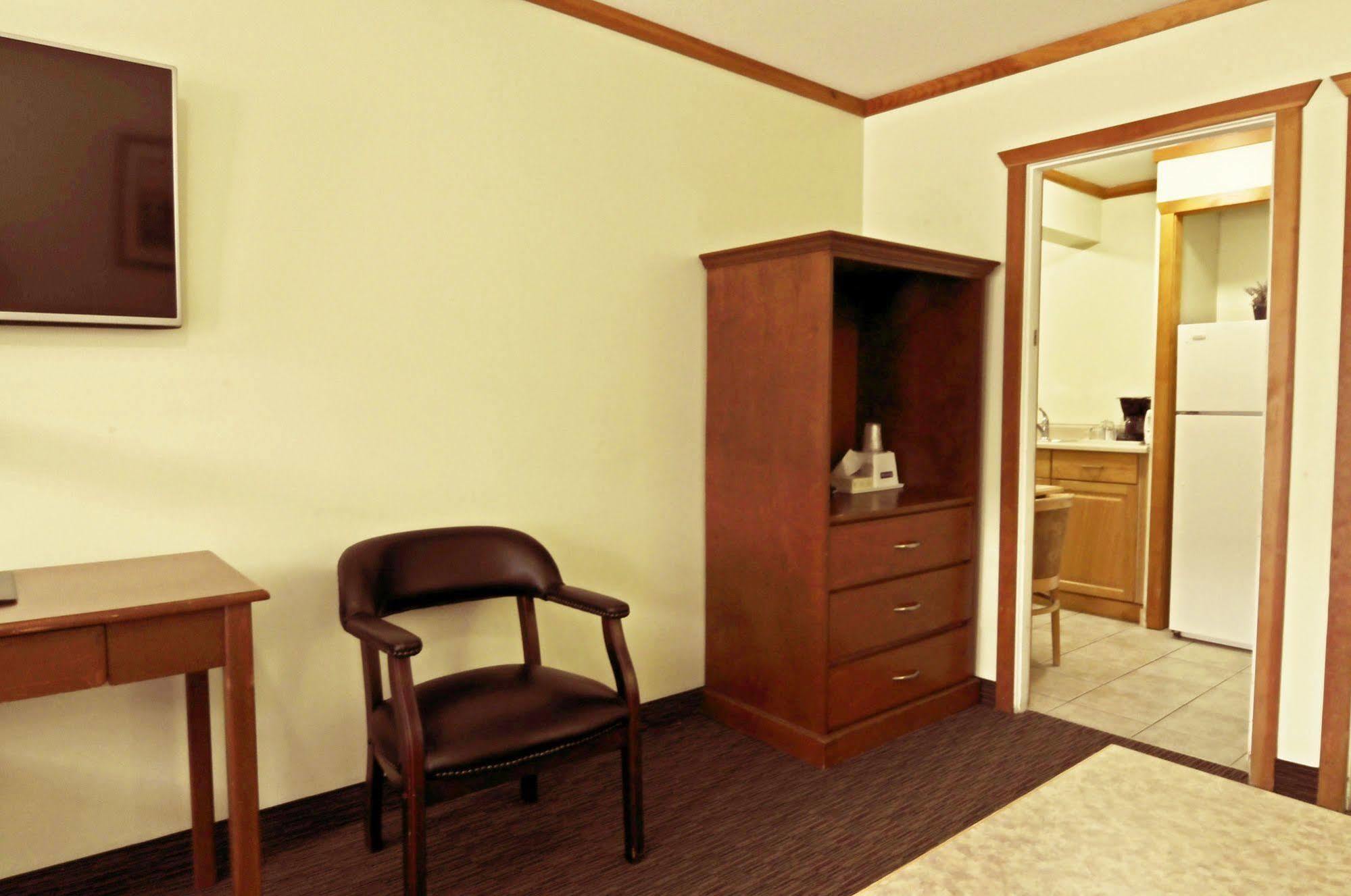 Travelodge By Wyndham Golden Sportsman Lodge Ngoại thất bức ảnh