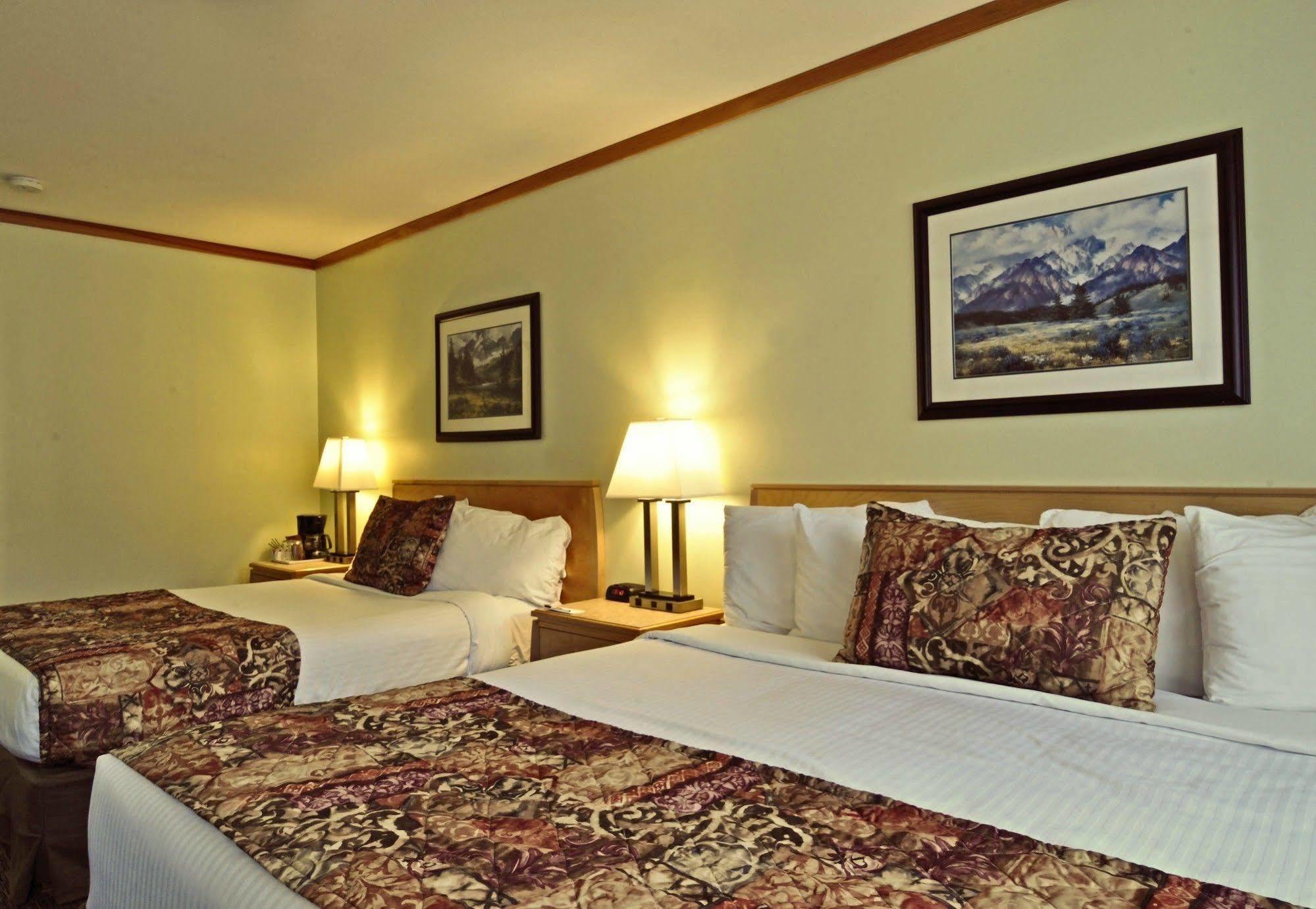 Travelodge By Wyndham Golden Sportsman Lodge Ngoại thất bức ảnh