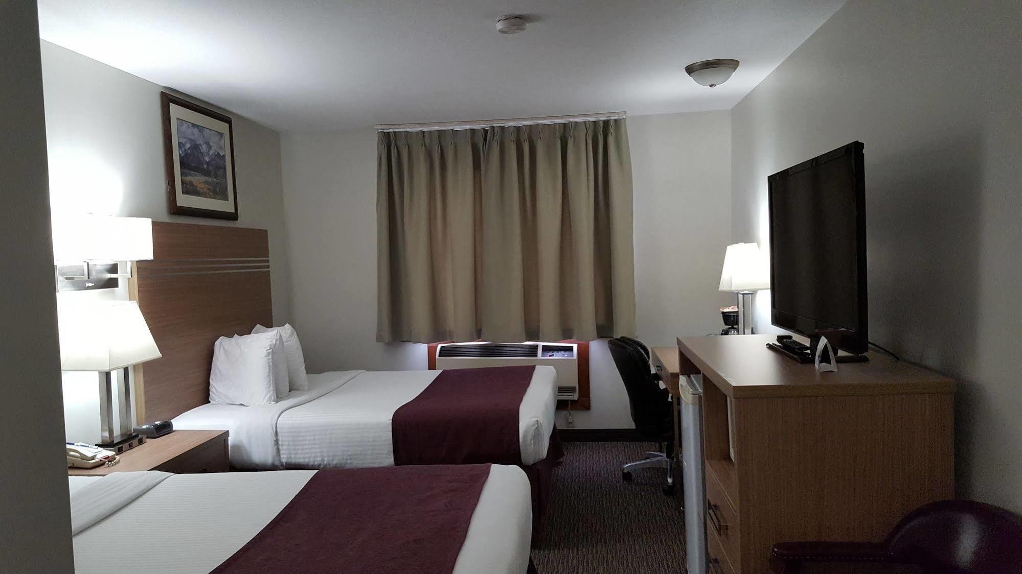 Travelodge By Wyndham Golden Sportsman Lodge Ngoại thất bức ảnh
